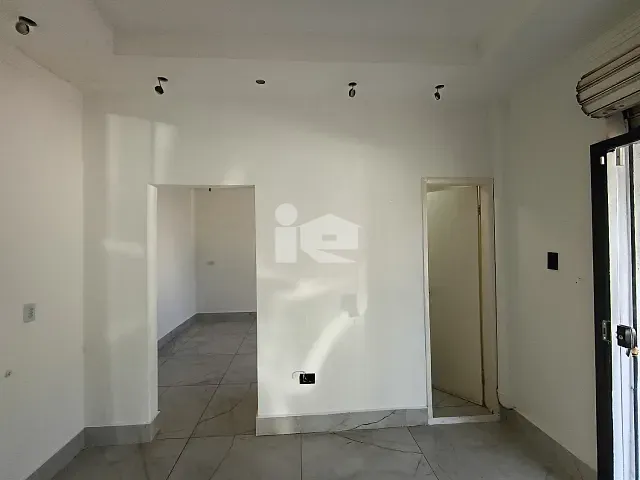 Sala para alugar, no bairro Centro em Rolândia