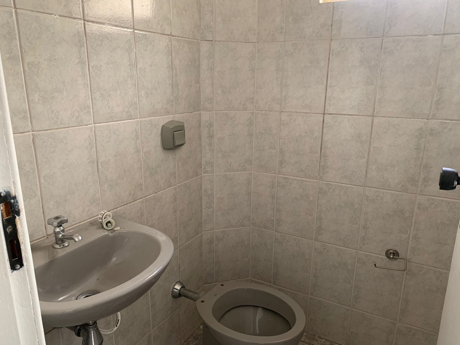 Sala para locação no bairro Ouro Preto - Belo Horizonte, MG