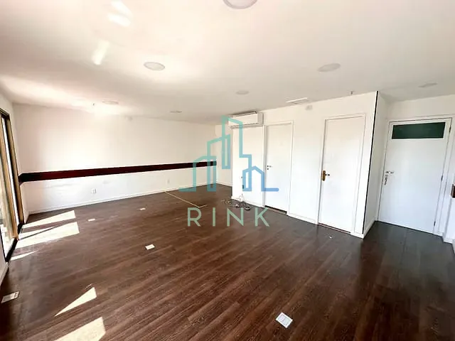 Sala para alugar, no bairro Centro em Niterói