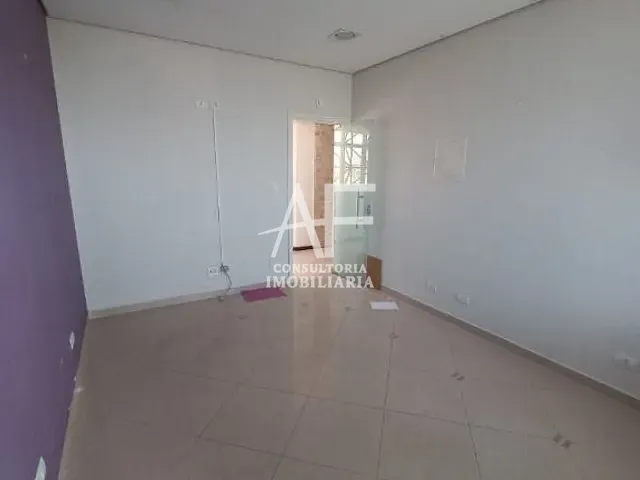 Sala com 28m², para alugar, no bairro Centro em Taubaté