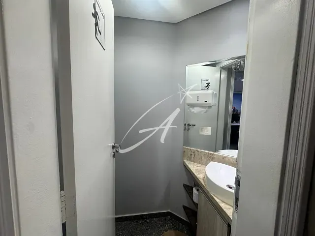 Sala à venda, no bairro Tatuapé em São Paulo