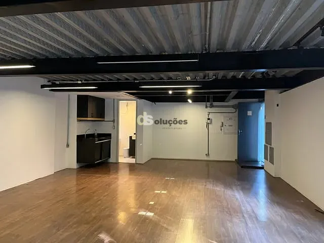 Sala à venda ou para alugar, no bairro Sumarezinho em São Paulo