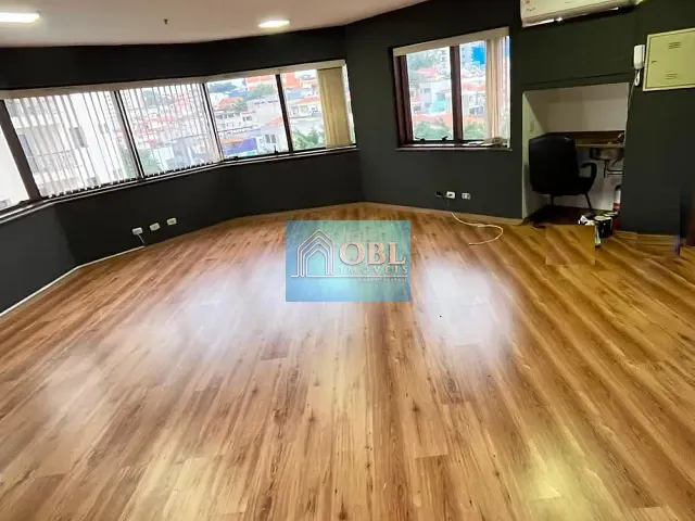 Sala com 40m², para alugar, no bairro Jardim Avelino em São Paulo