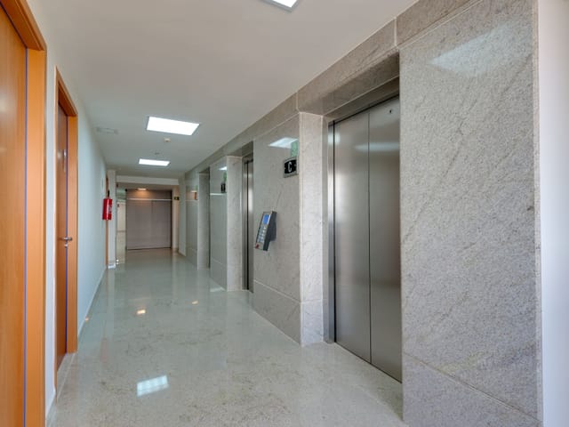 Foto do Sala - Sala comercial Vila São Tomaz no Edifício E-Business Rio Verde em Aparecida de Goiânia GO tendo 42,49m²  com 1  vaga de garagem e ótima localização. | Home Gyn Imóveis Ltda