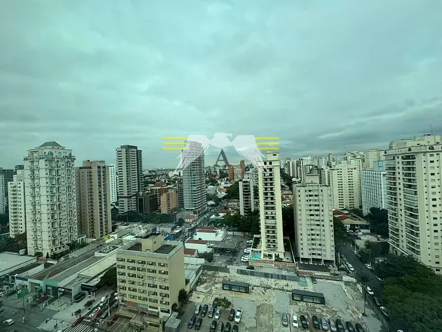 Sala à venda, no bairro Campo Belo em São Paulo