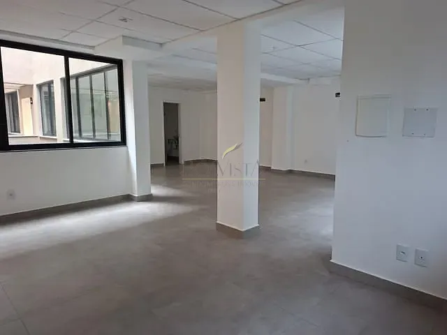 Sala para alugar, no bairro Jardim do Lago em Bragança Paulista