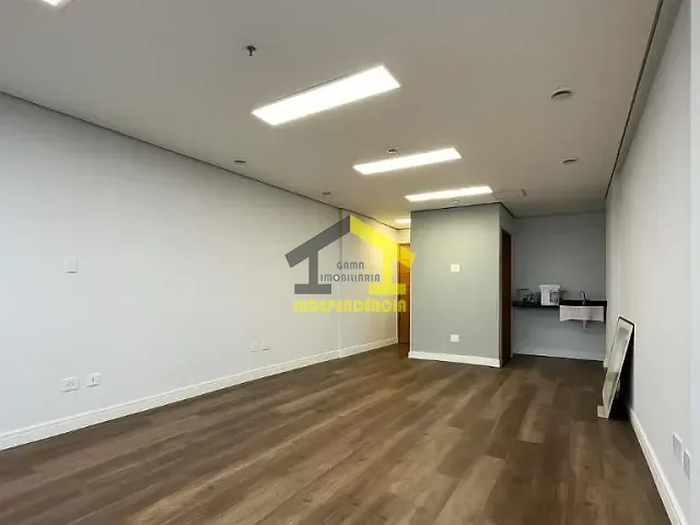 Sala com 39m², à venda ou para alugar, no bairro Vila Brasileira em Itatiba