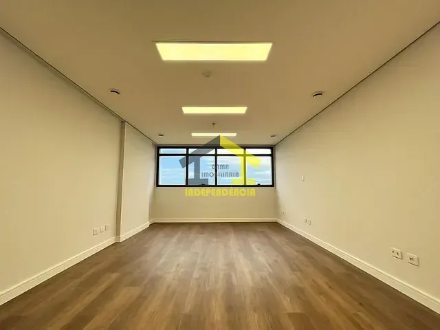 Sala com 39m², à venda ou para alugar, no bairro Vila Brasileira em Itatiba