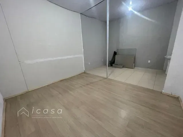 Sala com 10m², para alugar, no bairro Centro em Caçapava