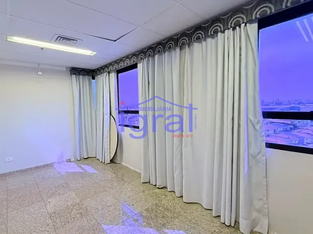 Sala à venda ou para alugar, no bairro Jabaquara em São Paulo