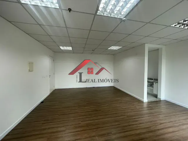 Sala com 37m², para alugar, no bairro Jardim em Santo André