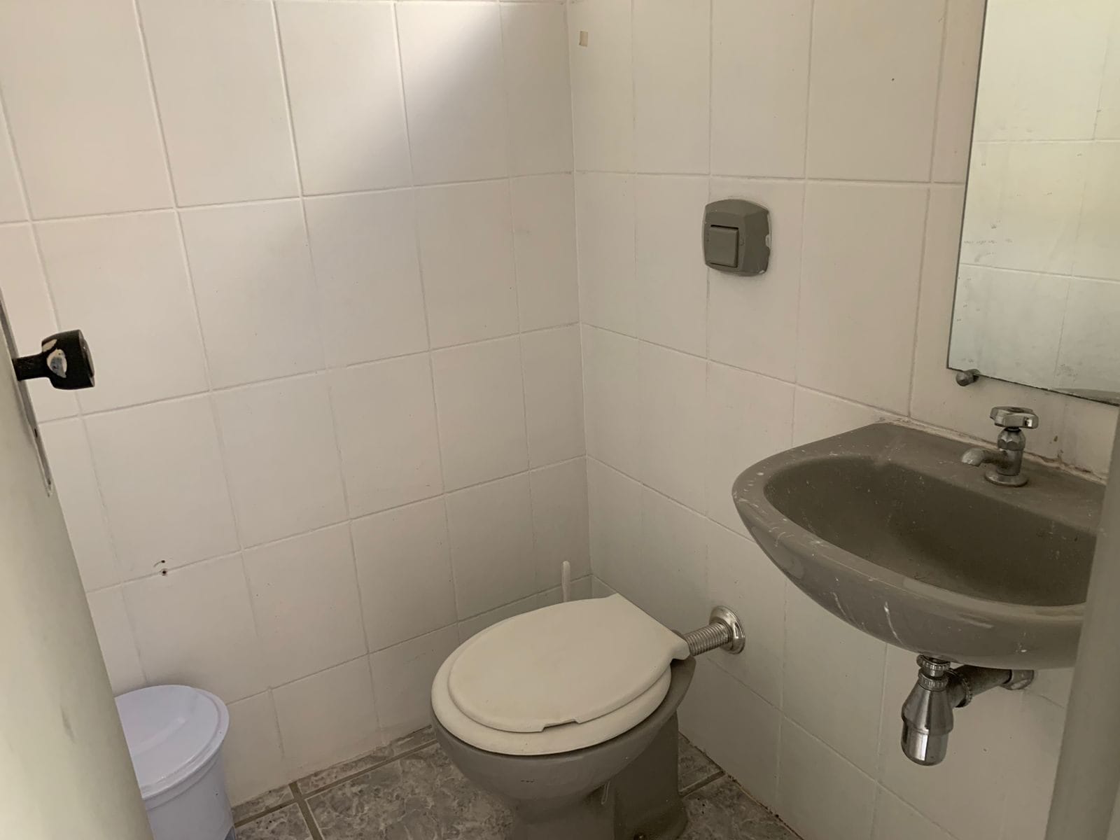 Sala para locação no bairro Ouro Preto, Belo Horizonte, MG