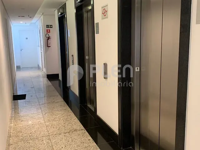 Sala à venda, no bairro Santana em São Paulo