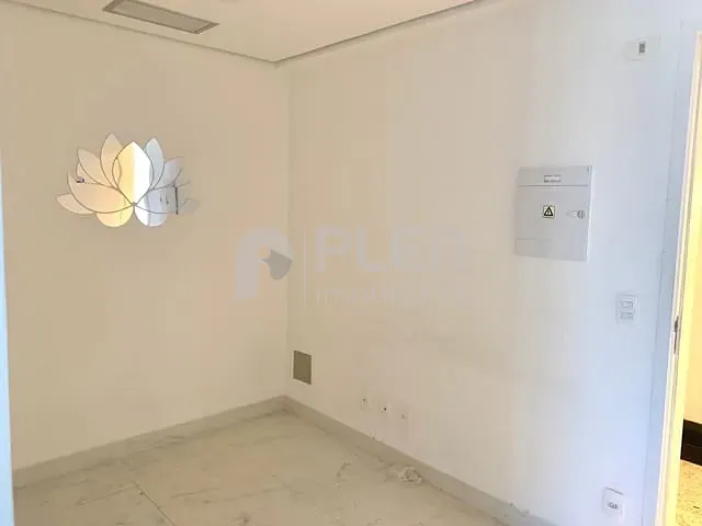 Sala à venda, no bairro Santana em São Paulo