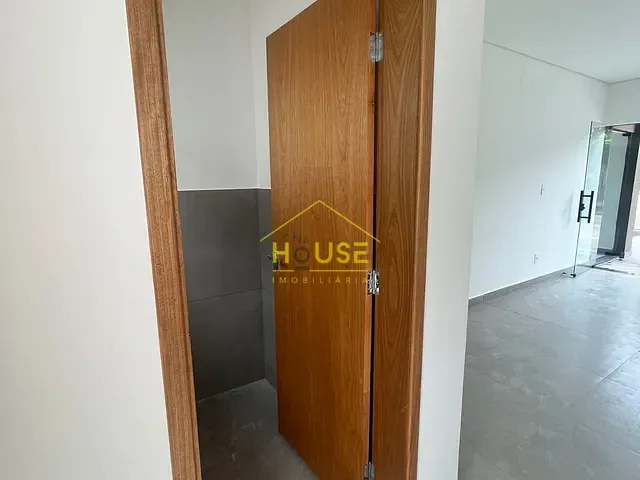 Sala com 19m², para alugar, no bairro Santa Eliza em Votuporanga