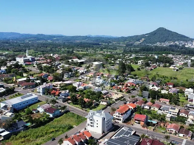 Sala 1 quarto e 1 banheiro, à venda, no bairro Teutônia em Teutônia