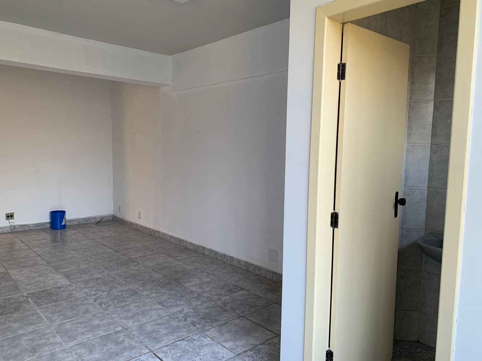 Sala para locação no bairro Ouro Preto, Belo Horizonte, MG