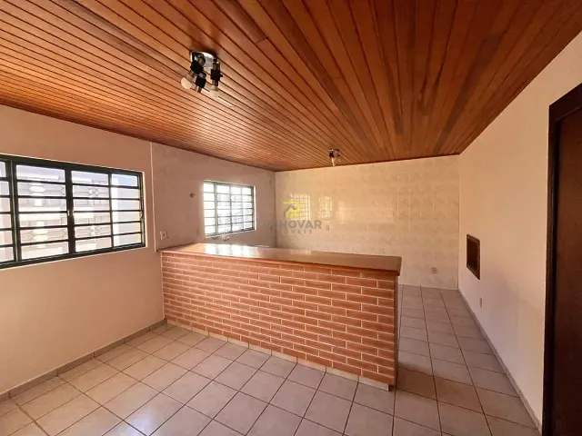 Sala com 384m², para alugar, no bairro Centro em Guarapuava