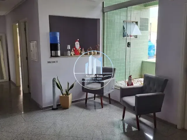 Sala com 150m², para alugar, no bairro Centro em Pouso Alegre