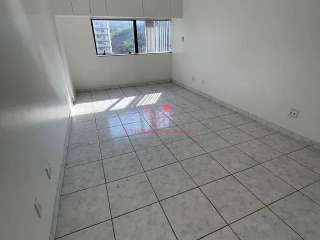 Sala com 35m², para alugar, no bairro Santa Lúcia em Vitória