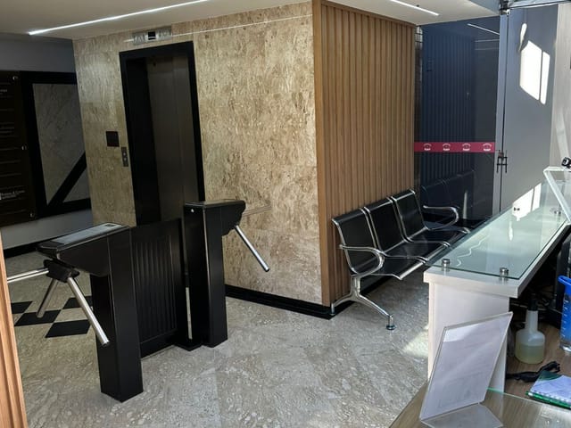 Sala para alugar, no bairro Vila Carrão em São Paulo