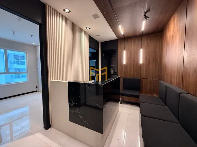 Sala à venda ou para alugar, no bairro Umarizal em Belém