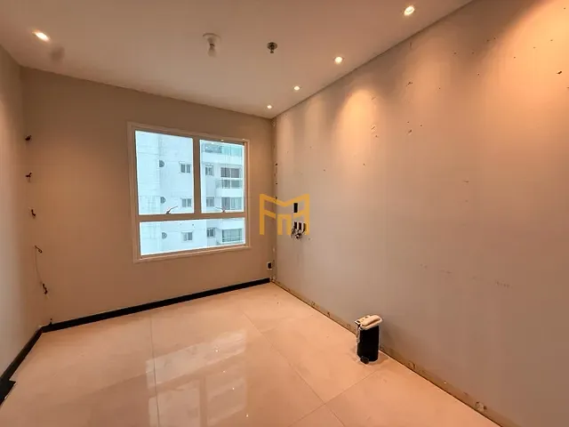 Sala à venda ou para alugar, no bairro Umarizal em Belém