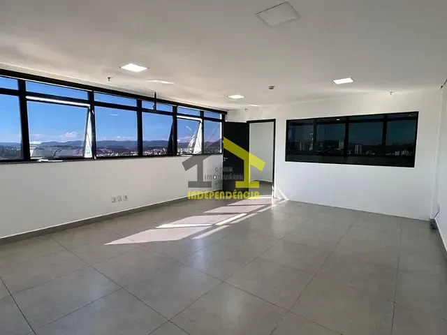 Sala à venda, no bairro Vila Brasileira em Itatiba