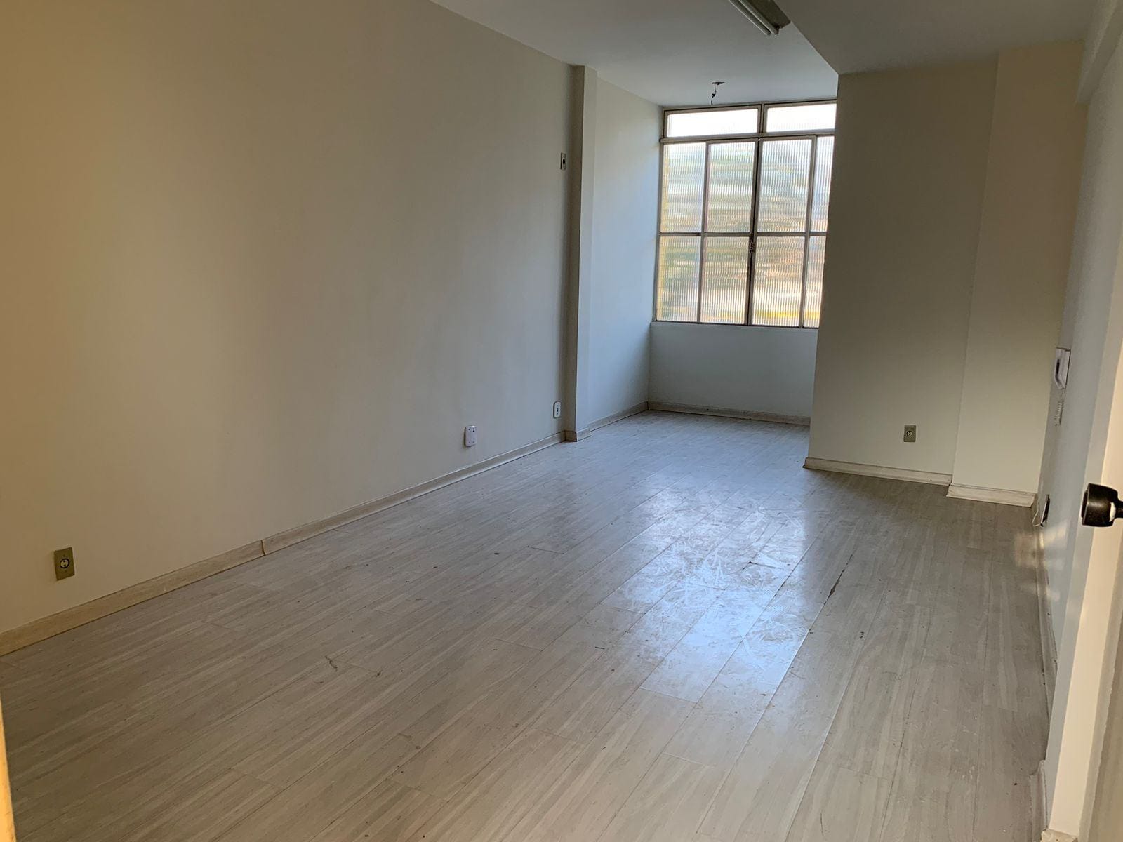 Sala para locação no bairro Ouro Preto, Belo Horizonte, MG
