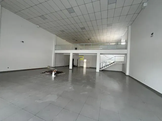 Sala com 420m², para alugar, no bairro Morro Alto em Guarapuava