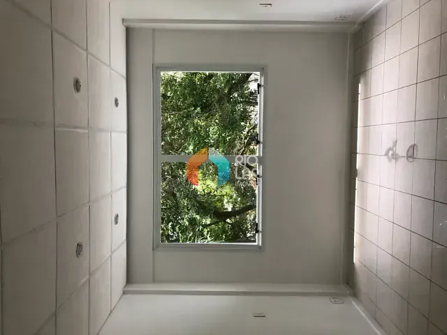 Sala à venda, no bairro Botafogo em Rio de Janeiro