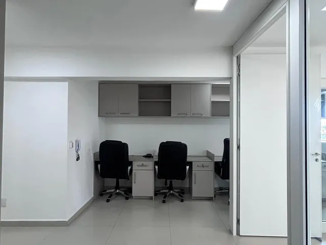 Sala à venda, no bairro Praia Campista em Macaé