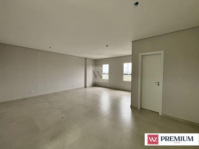 Sala à venda ou para alugar, no bairro Centro em Ponta Grossa
