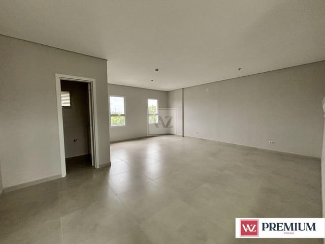 Sala à venda ou para alugar, no bairro Centro em Ponta Grossa