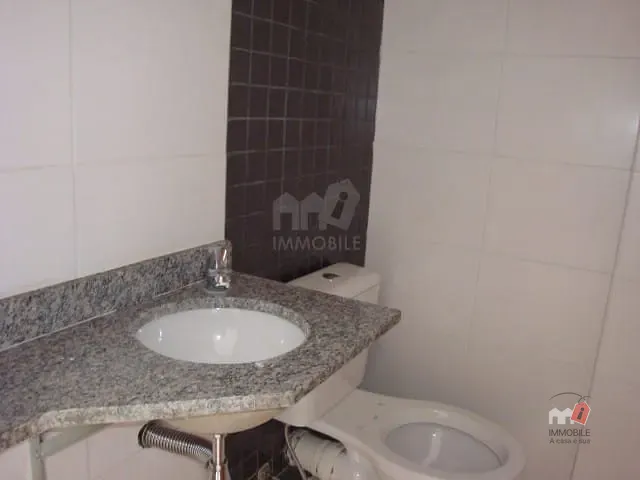 Sala à venda, no bairro Quarteirão Brasileiro em Petrópolis