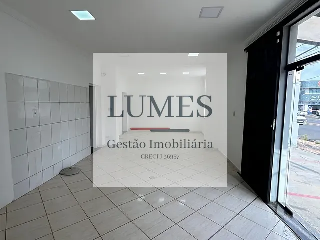 Sala com 93m², para alugar, no bairro Vila Frezzarin em Americana
