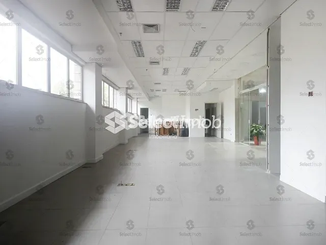 Sala com 244m², para alugar, no bairro Centro em Ribeirão Pires