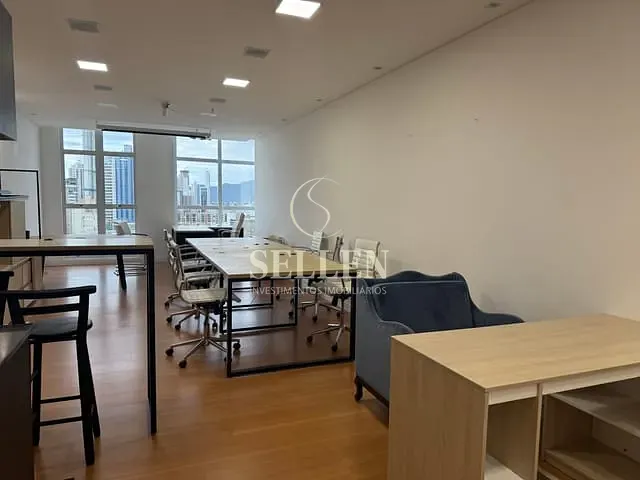 Sala para alugar, no bairro Pioneiros em Balneário Camboriú