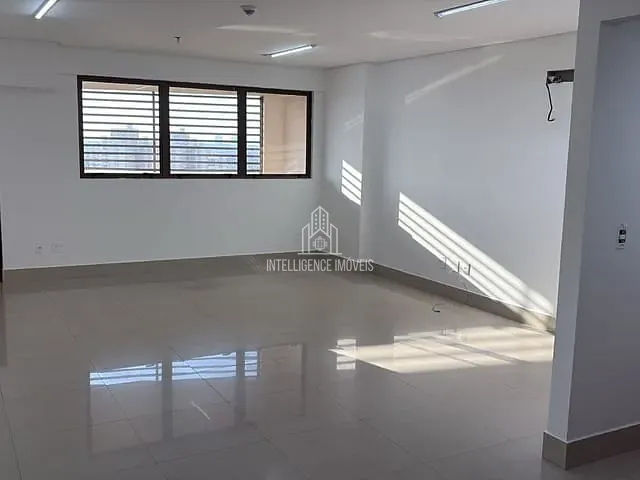 Sala à venda, no bairro Baú em Cuiabá