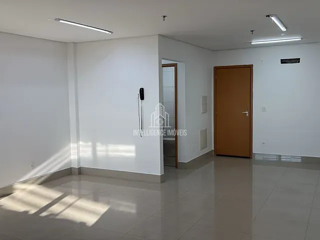 Sala à venda, no bairro Baú em Cuiabá