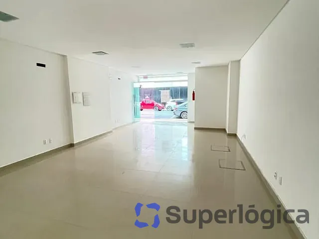 Sala com 101m², para alugar, no bairro Centro em Balneário Camboriú