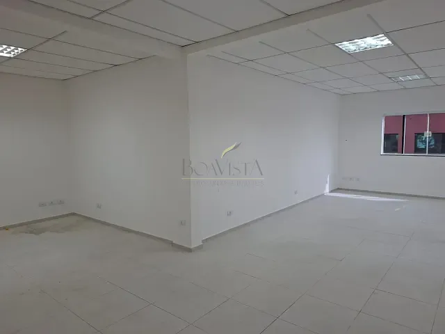 Sala para alugar, no bairro Jardim do Lago em Bragança Paulista