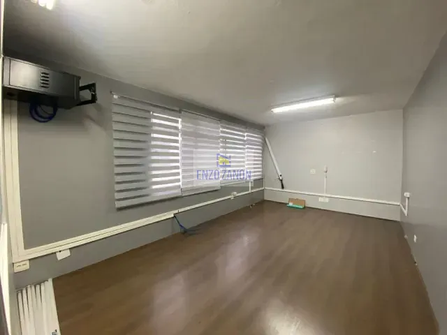 Sala com 27m², à venda ou para alugar, no bairro Centro em São Bernardo do Campo