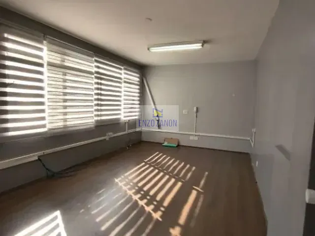 Sala com 27m², à venda ou para alugar, no bairro Centro em São Bernardo do Campo