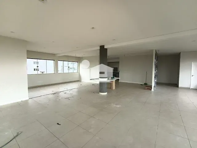 Sala para alugar, no bairro Centro em Rolândia