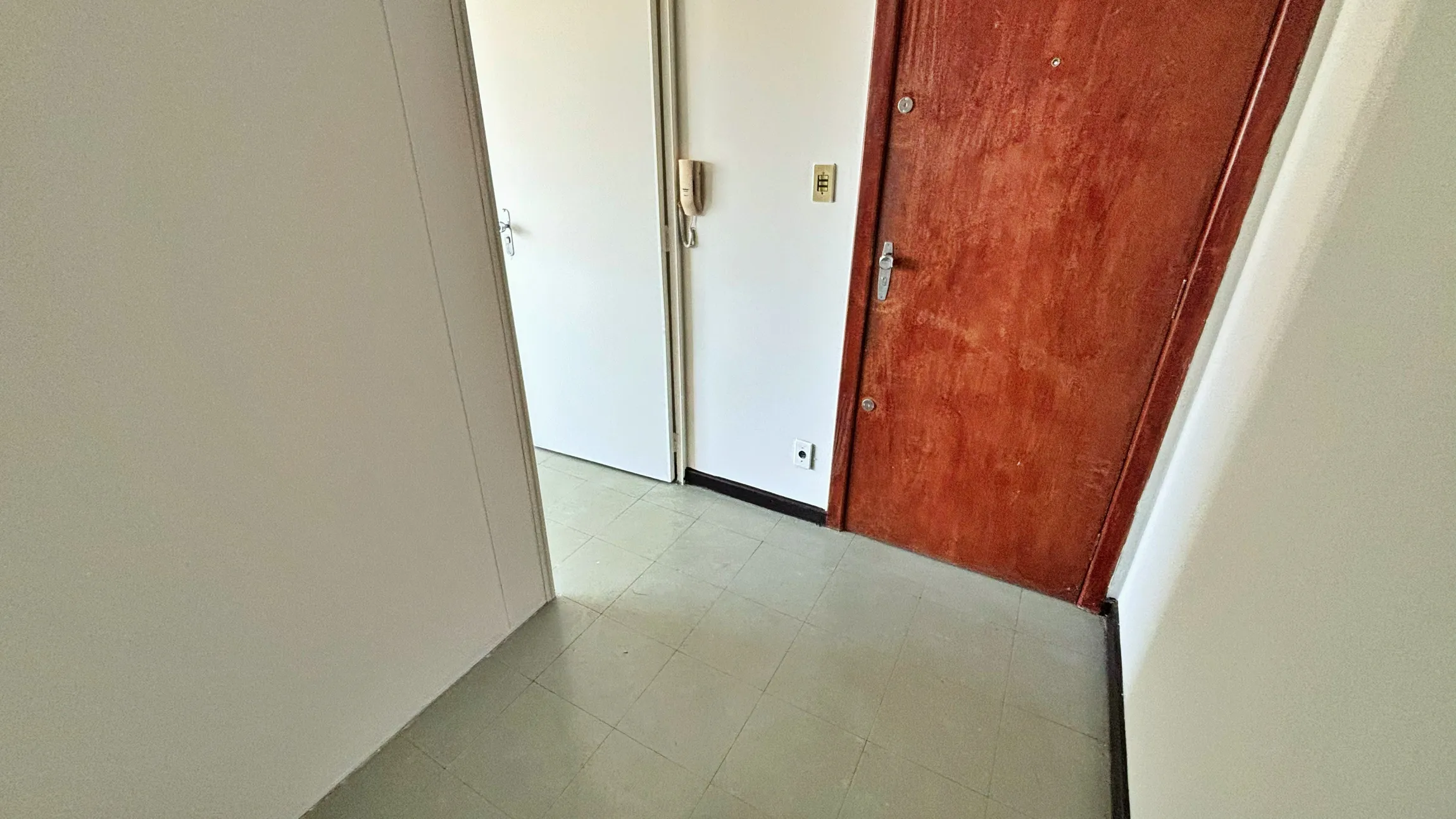 Sala comercial à venda com 20m² e vaga de garagem no Bairro Carmo, Belo Horizonte/MG