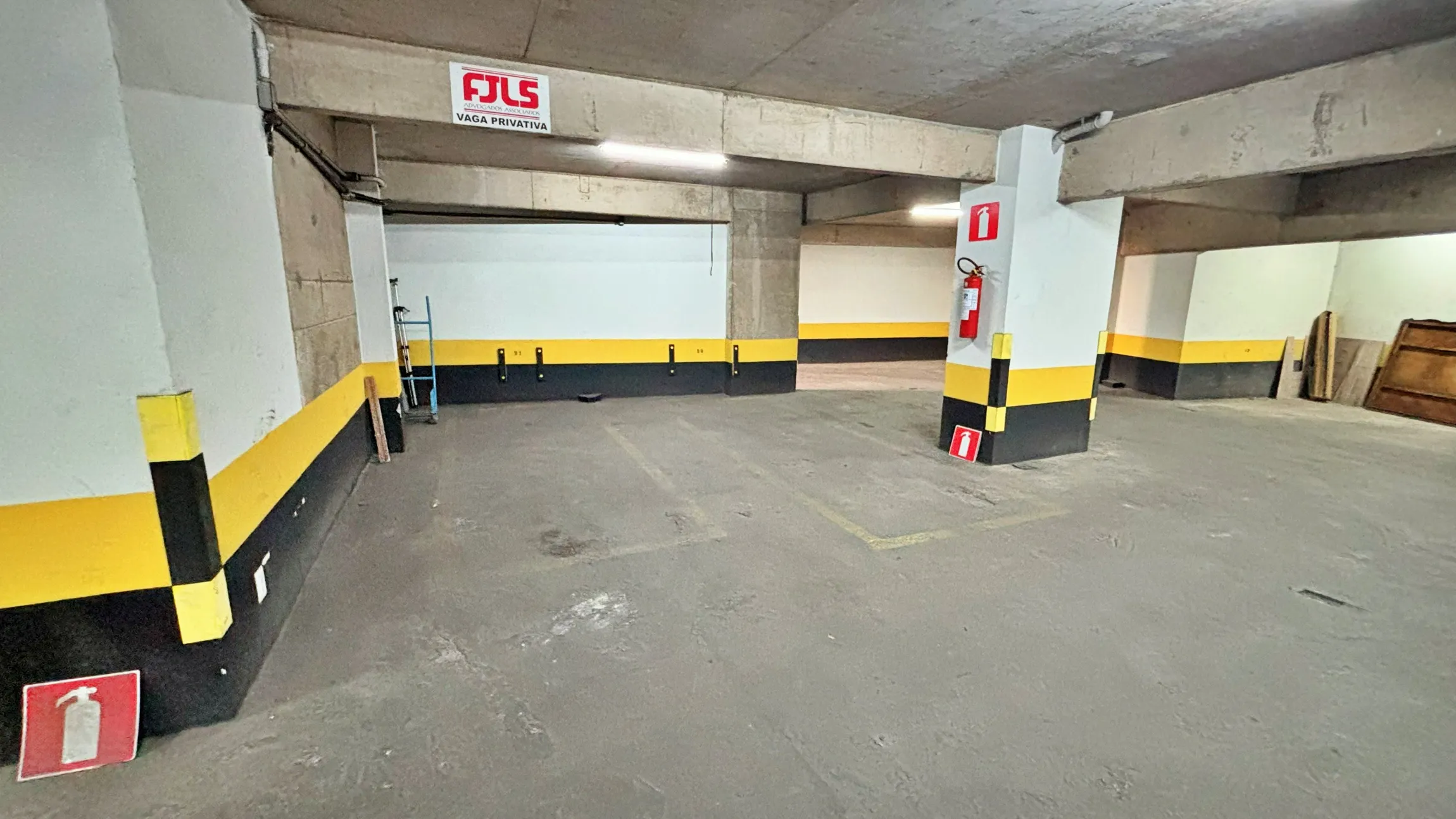 Sala comercial à venda com 20m² e vaga de garagem no Bairro Carmo, Belo Horizonte/MG