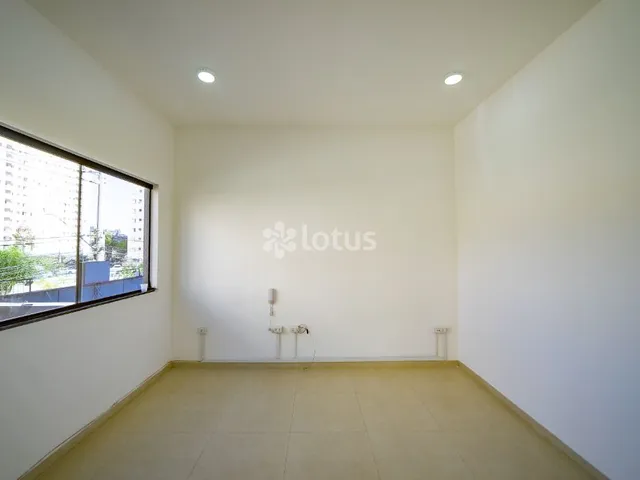 Sala com 28m², para alugar, no bairro Portais (Polvilho) em Cajamar