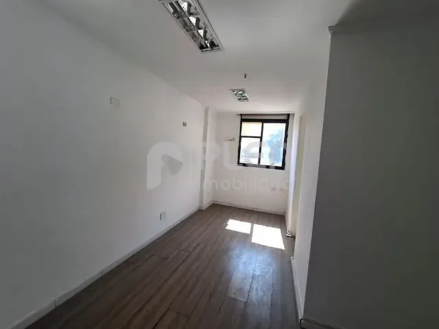 Sala com 35m², para alugar, no bairro Santana em São Paulo