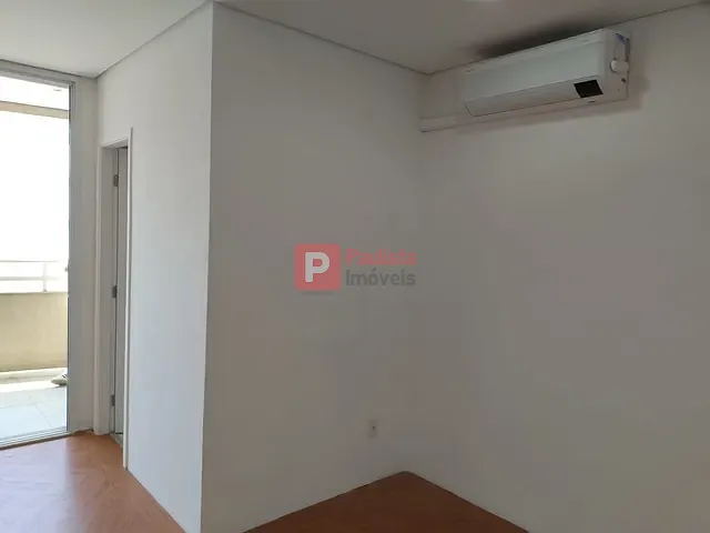 Sala à venda ou para alugar, no bairro Granja Julieta em São Paulo